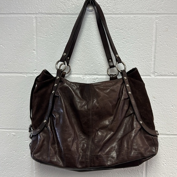 Francesco Biasia Brown Shoulder Bag with Slouchy Style and Leather Material - Picture 5 of 12